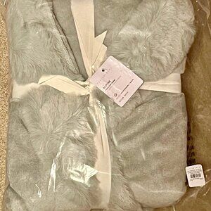 NEW POTTERY BARN ALPINE FAUX FUR ROBE MEDIUM LIGHT GRAY